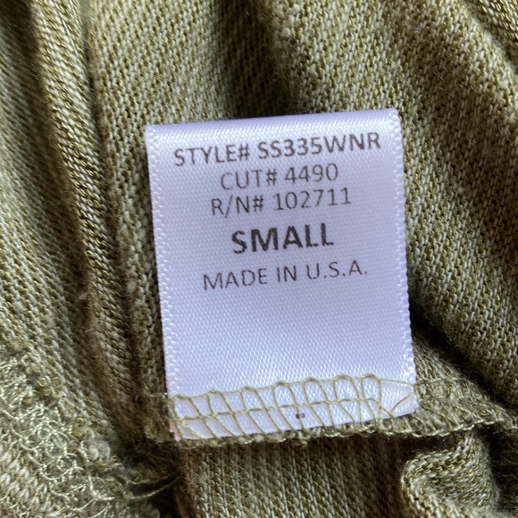 Olivia Moon lace cap sleeve v-neck shirt. Small - Picture 6 of 8